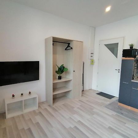 Studio Cosy Brick Home Gare A 100M Tonneins Exteriör bild