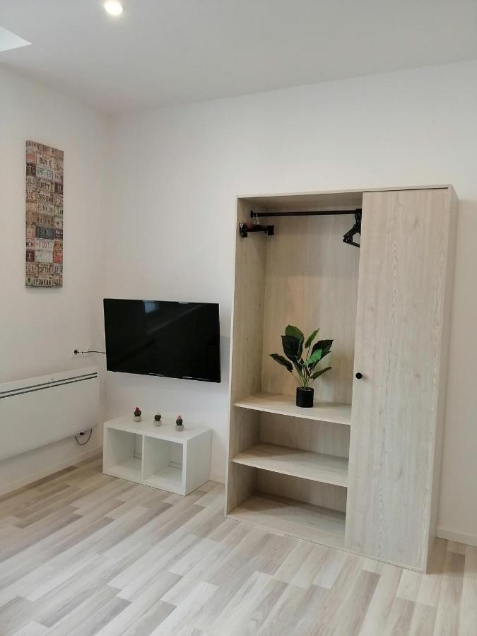 Studio Cosy Brick Home Gare A 100M Tonneins Exteriör bild